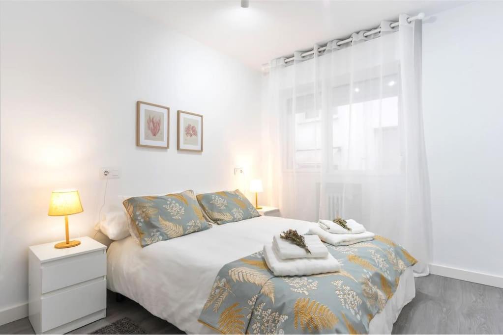 Apartamento Marques De Urquijo Gijón Exteriör bild