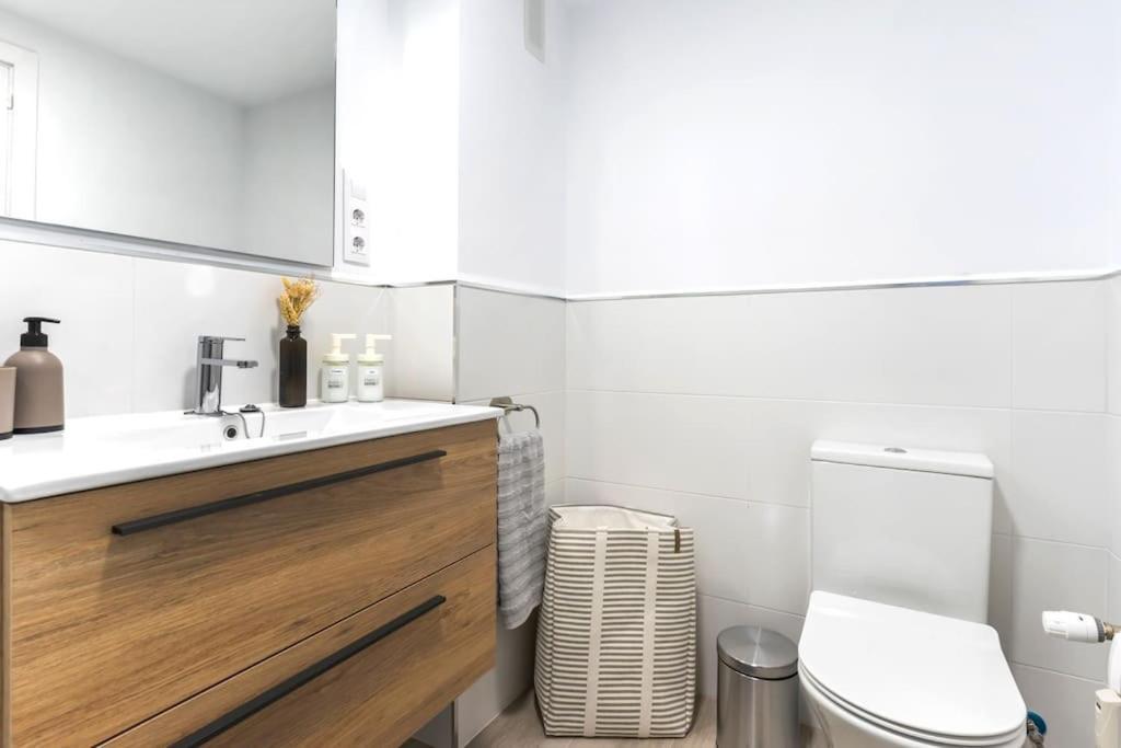 Apartamento Marques De Urquijo Gijón Exteriör bild