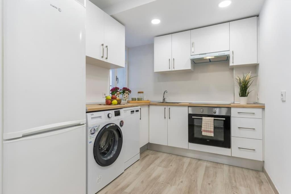 Apartamento Marques De Urquijo Gijón Exteriör bild